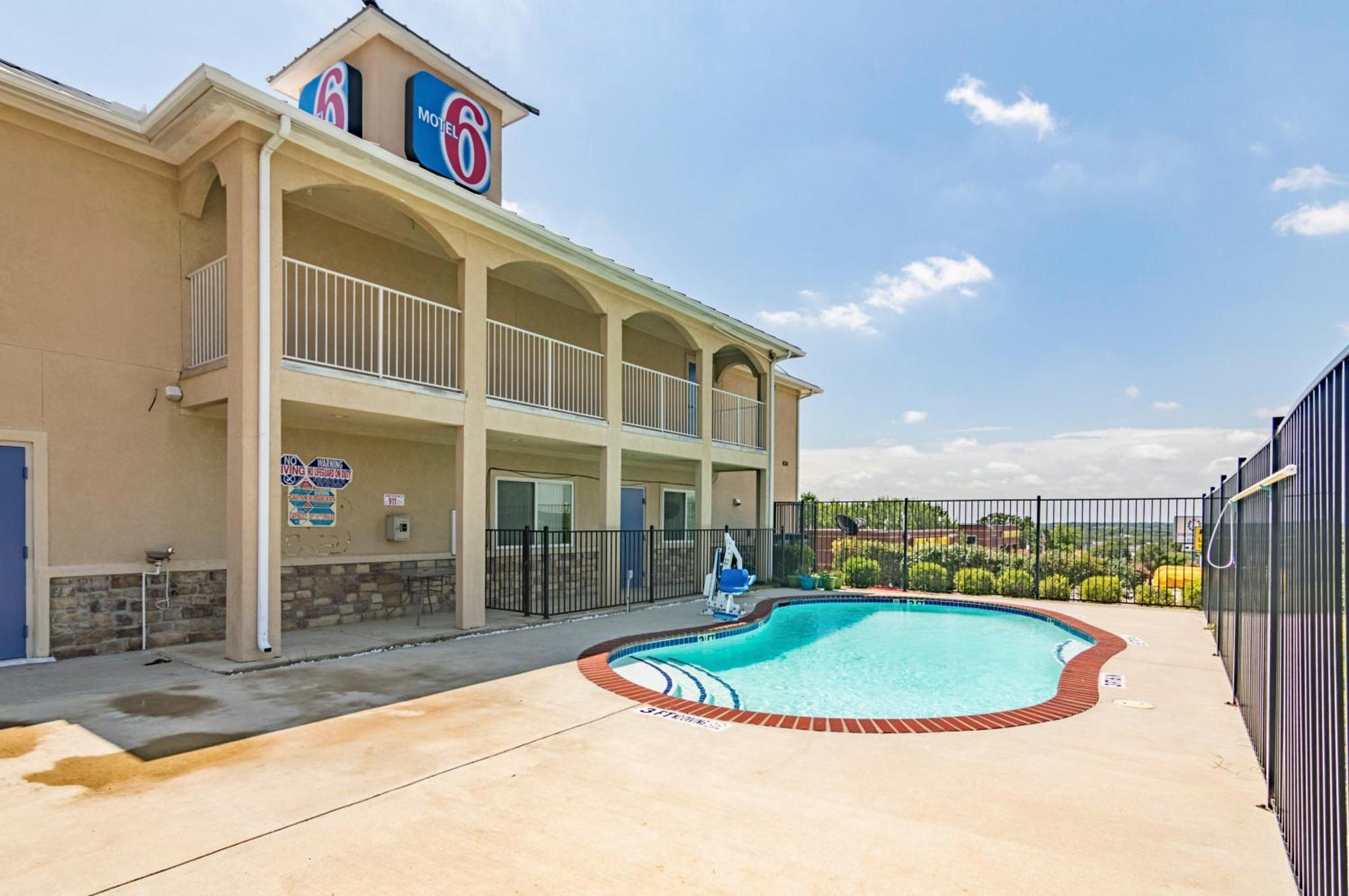 Motel 6-Azle, Tx ภายนอก รูปภาพ