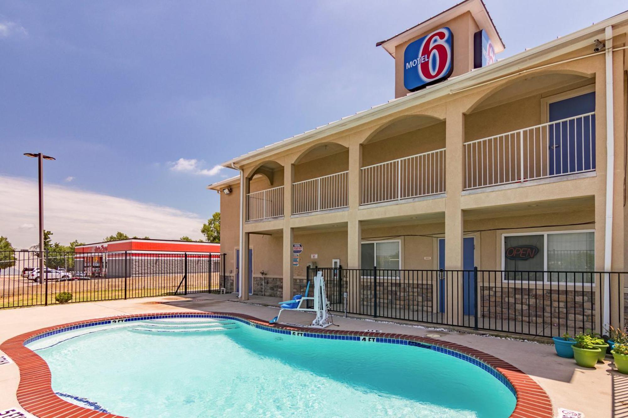 Motel 6-Azle, Tx ภายนอก รูปภาพ