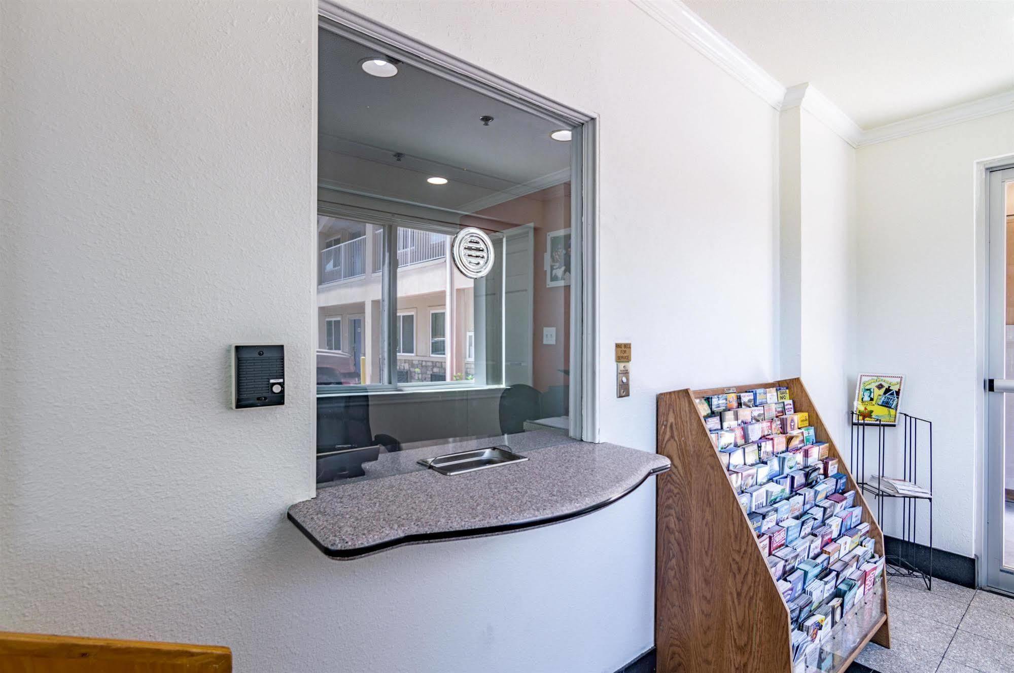 Motel 6-Azle, Tx ภายนอก รูปภาพ