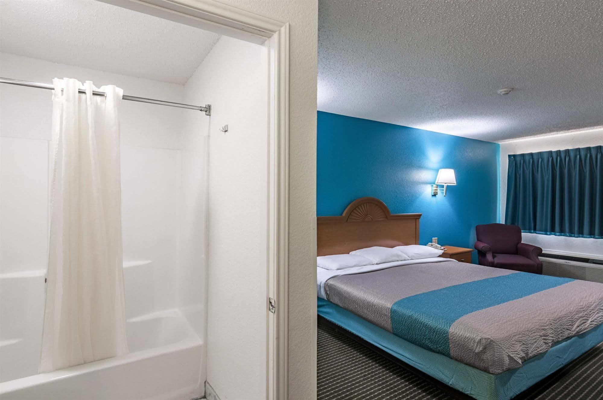 Motel 6-Azle, Tx ภายนอก รูปภาพ