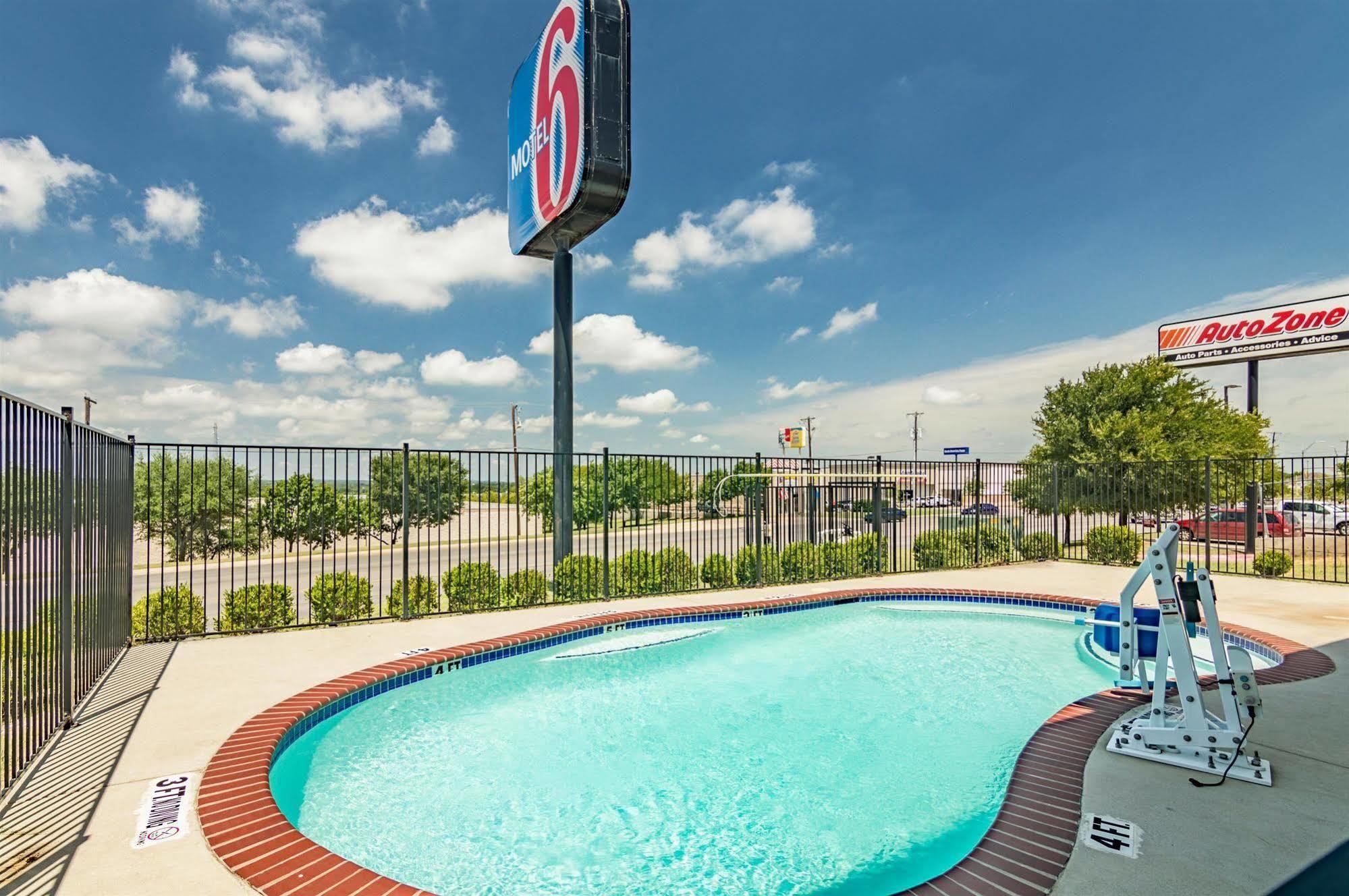 Motel 6-Azle, Tx ภายนอก รูปภาพ