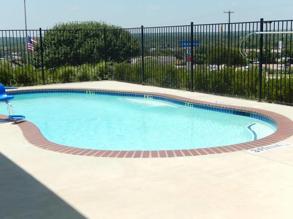 Motel 6-Azle, Tx ภายนอก รูปภาพ